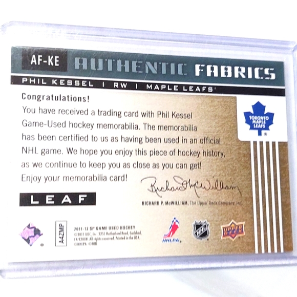 Phil Kessel Upper Deck Game-Used Jersey Hockey Card Toronto Maple Leafs - Picture 2 of 2